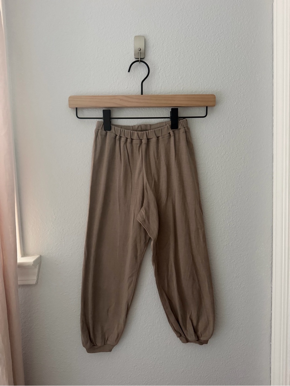 Soor Ploom Morel Daily Joggers. Size 4Y
